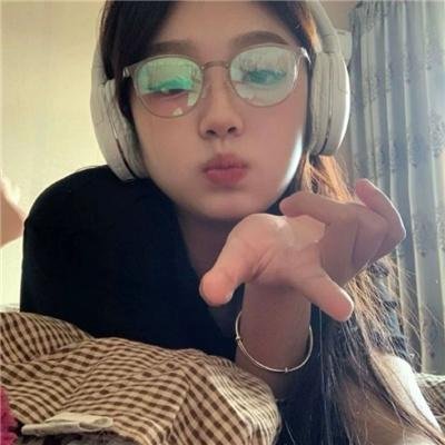 中华女儿封面