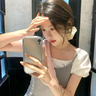 我的妈妈是校花封面